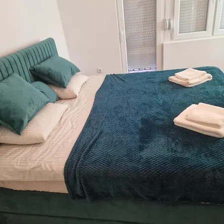 Lakic Apartment